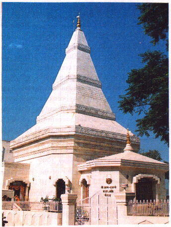Ma�s_Samadhi_Mandir_