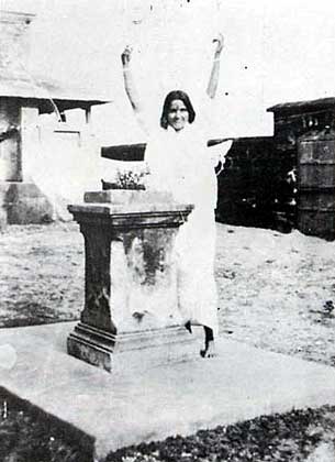 anandamayi ma pic