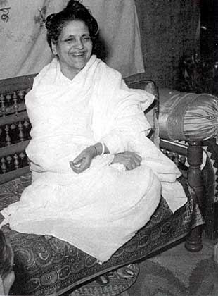 anandamayi ma pic