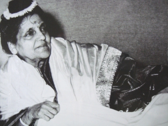 anandamayi ma pic
